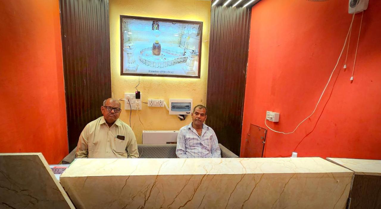 Hotel Ramghat View Ujjain Dış mekan fotoğraf