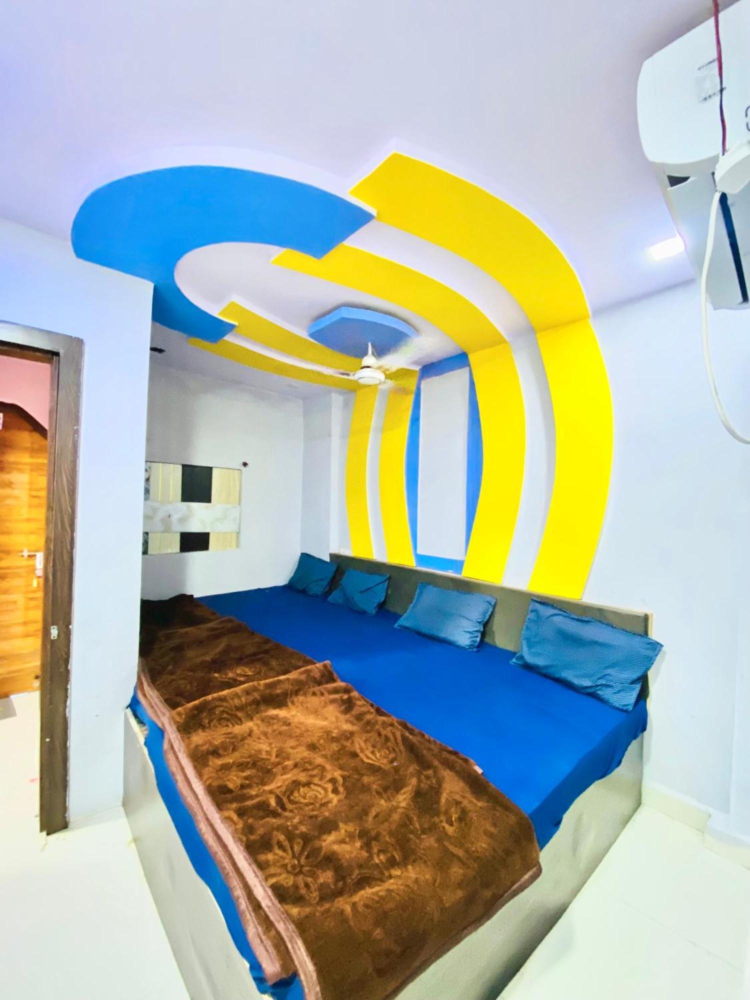 Hotel Ramghat View Ujjain Dış mekan fotoğraf